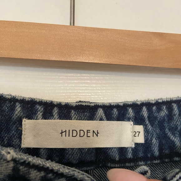 Hidden High Rise Wide Leg Raw Hem Jeans - Picture 3 of 3